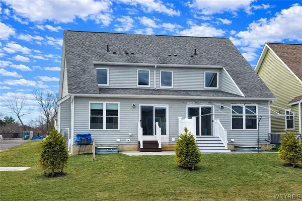 $300,000 | 902 Carriage Lane, West Seneca, NY 14224