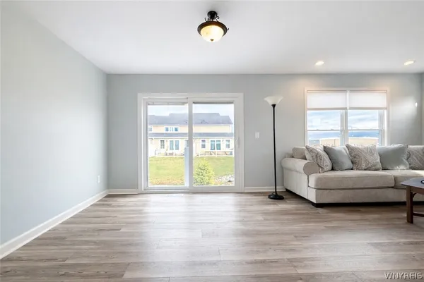 $300,000 | 902 Carriage Lane, West Seneca, NY 14224