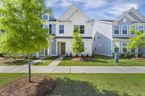 $2,300 | 157 Cantona Drive, Summerville, SC 29483