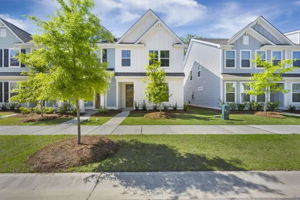$2,300 | 157 Cantona Drive, Summerville, SC 29483