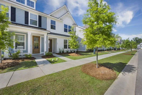 $2,300 | 157 Cantona Drive, Summerville, SC 29483