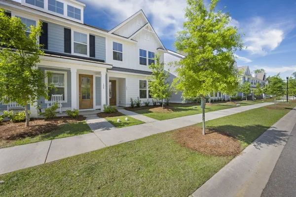 $2,300 | 157 Cantona Drive, Summerville, SC 29483
