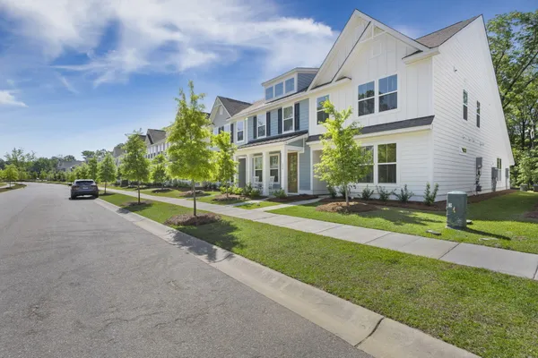 $2,300 | 157 Cantona Drive, Summerville, SC 29483