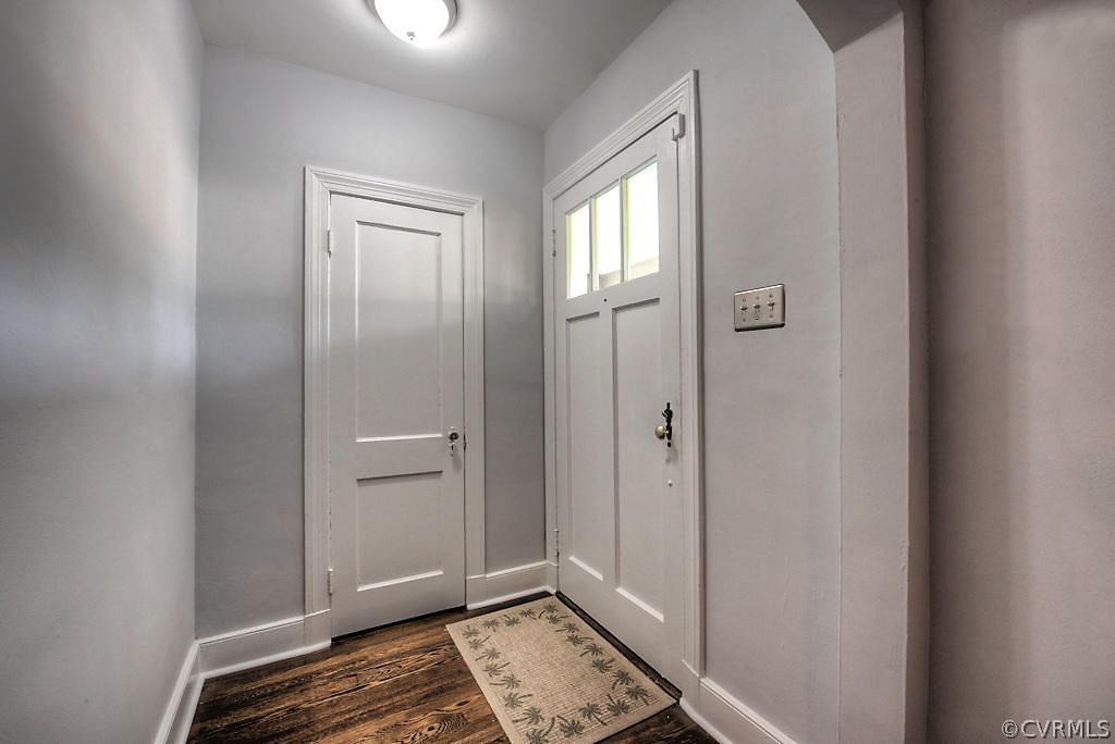 901 Conduit Road Colonial Heights, VA 23834 - Photo 4 of 46 Gallery Image 4