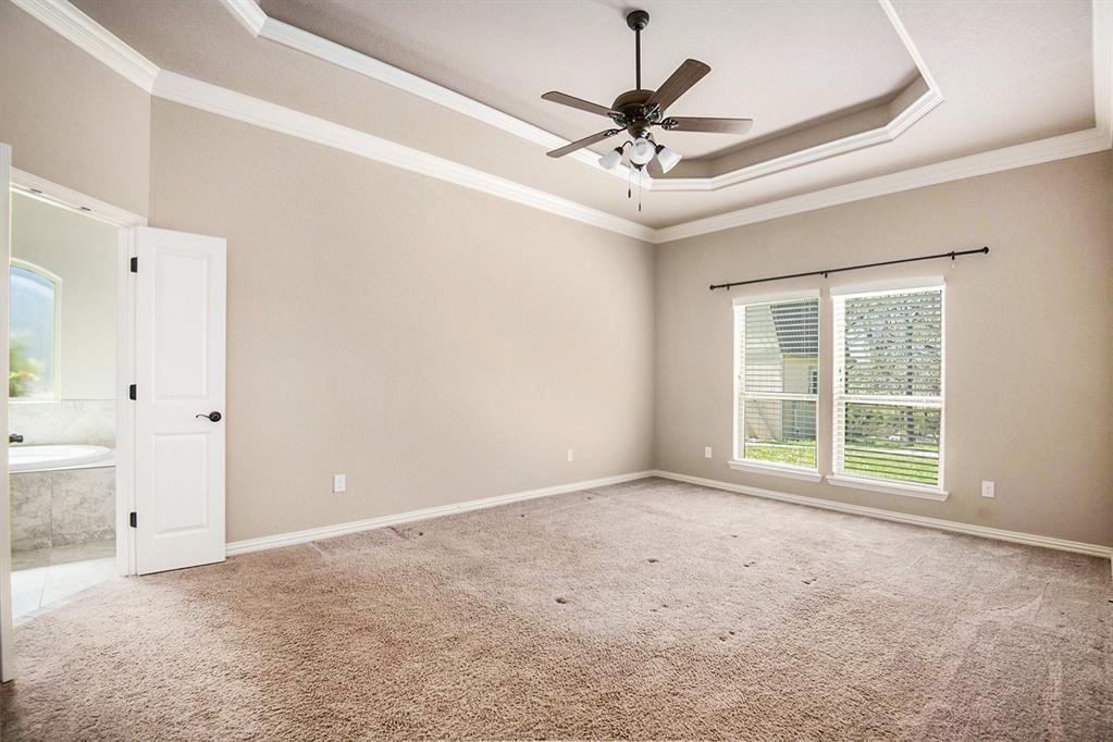 136 Flying Diamond Drive Springtown, TX 76082 - Photo 12 of 24