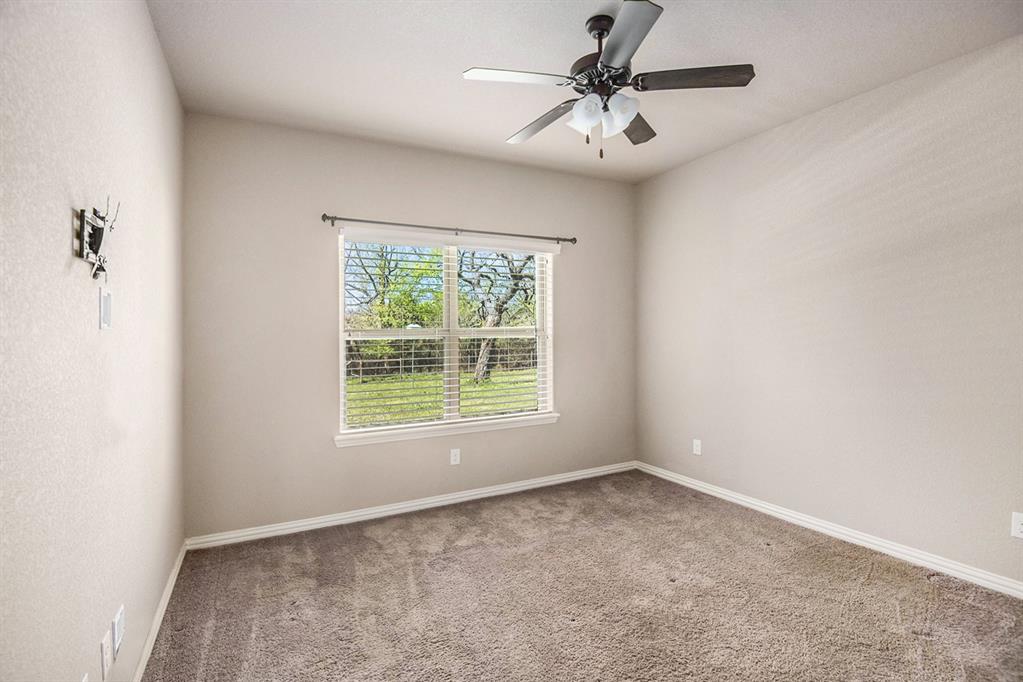 136 Flying Diamond Drive Springtown, TX 76082 - Photo 19 of 24