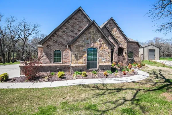 $2,995 | 136 Flying Diamond Drive, Springtown, TX 76082