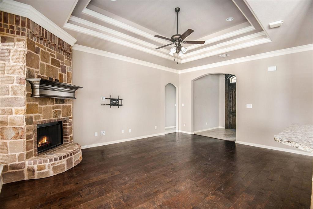 136 Flying Diamond Drive Springtown, TX 76082 - Photo 5 of 24