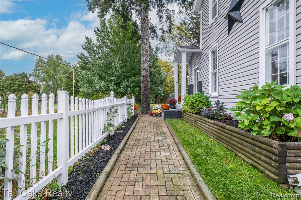 9440 East Potter Road Davison, MI 48423 - Photo 6 of 29 Gallery Image 6