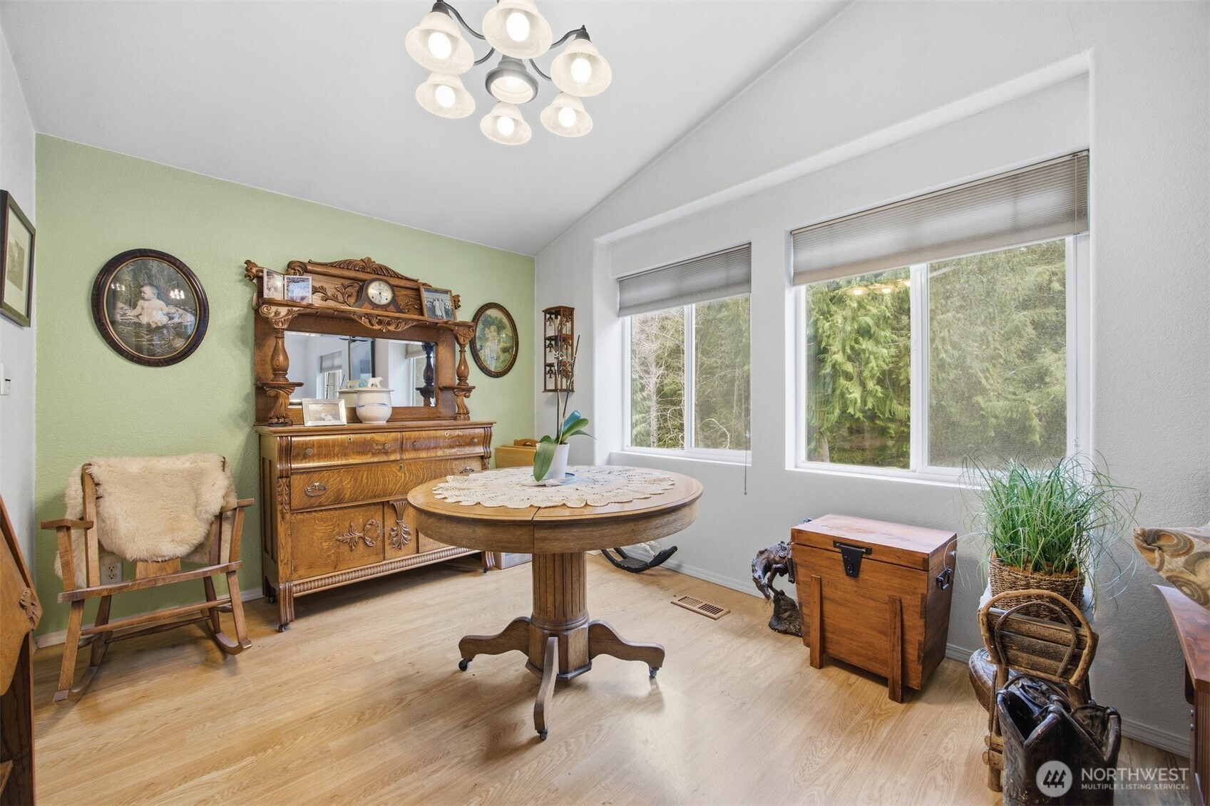 1904 Yew Street Road Bellingham, WA 98229 - Photo 18 of 38