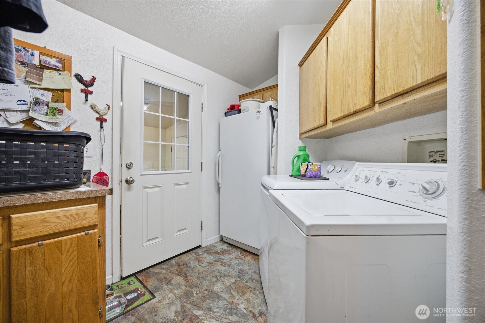 1904 Yew Street Road Bellingham, WA 98229 - Photo 26 of 38