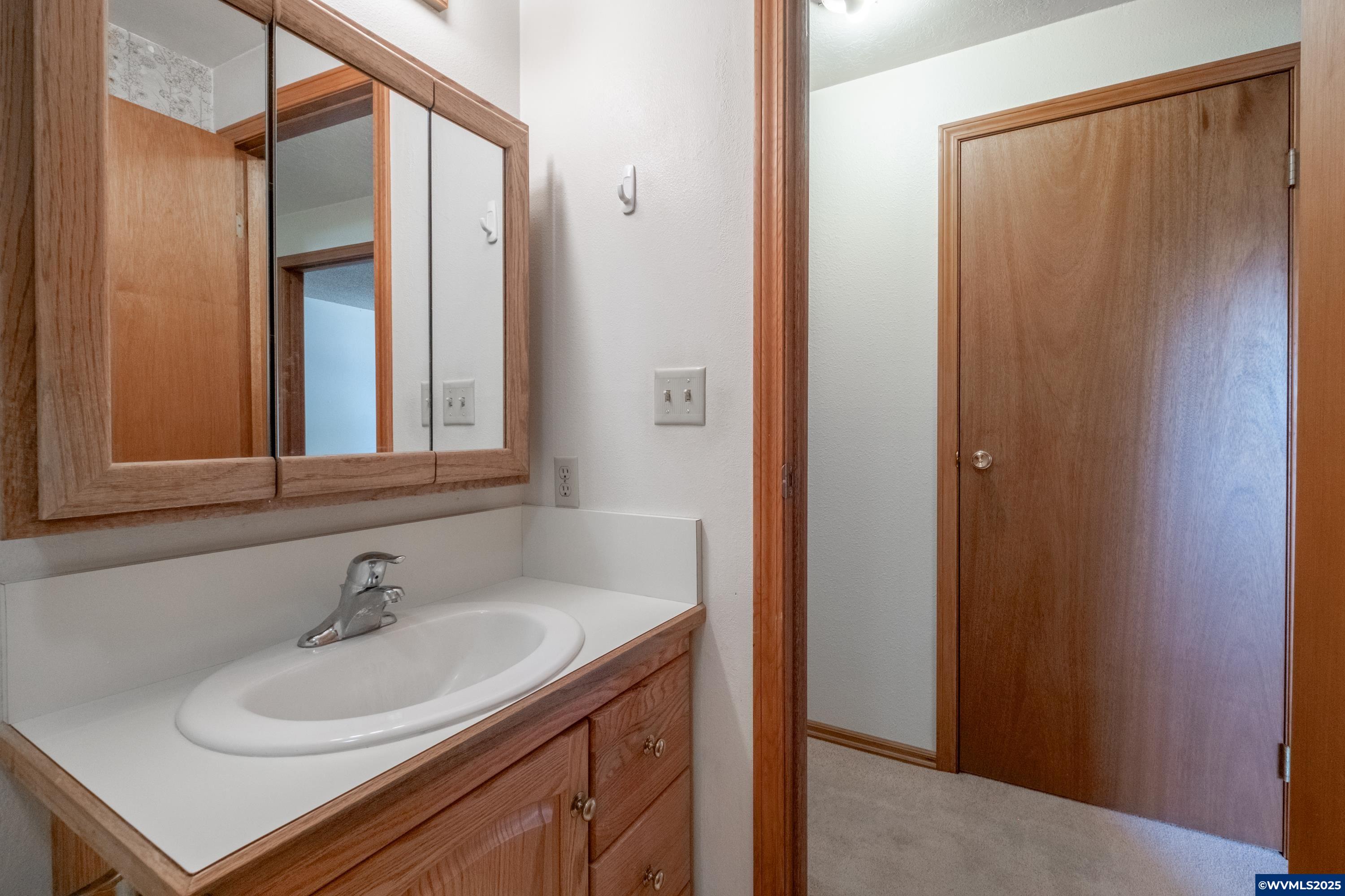 1825 Walker Road Northeast Salem, OR 97305 - Photo 37 of 50