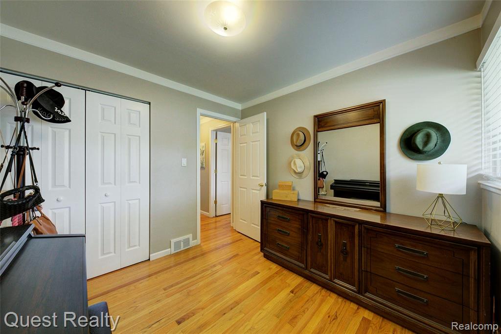 22705 Power Road Farmington, MI 48336 - Photo 25 of 33 Gallery Image 25