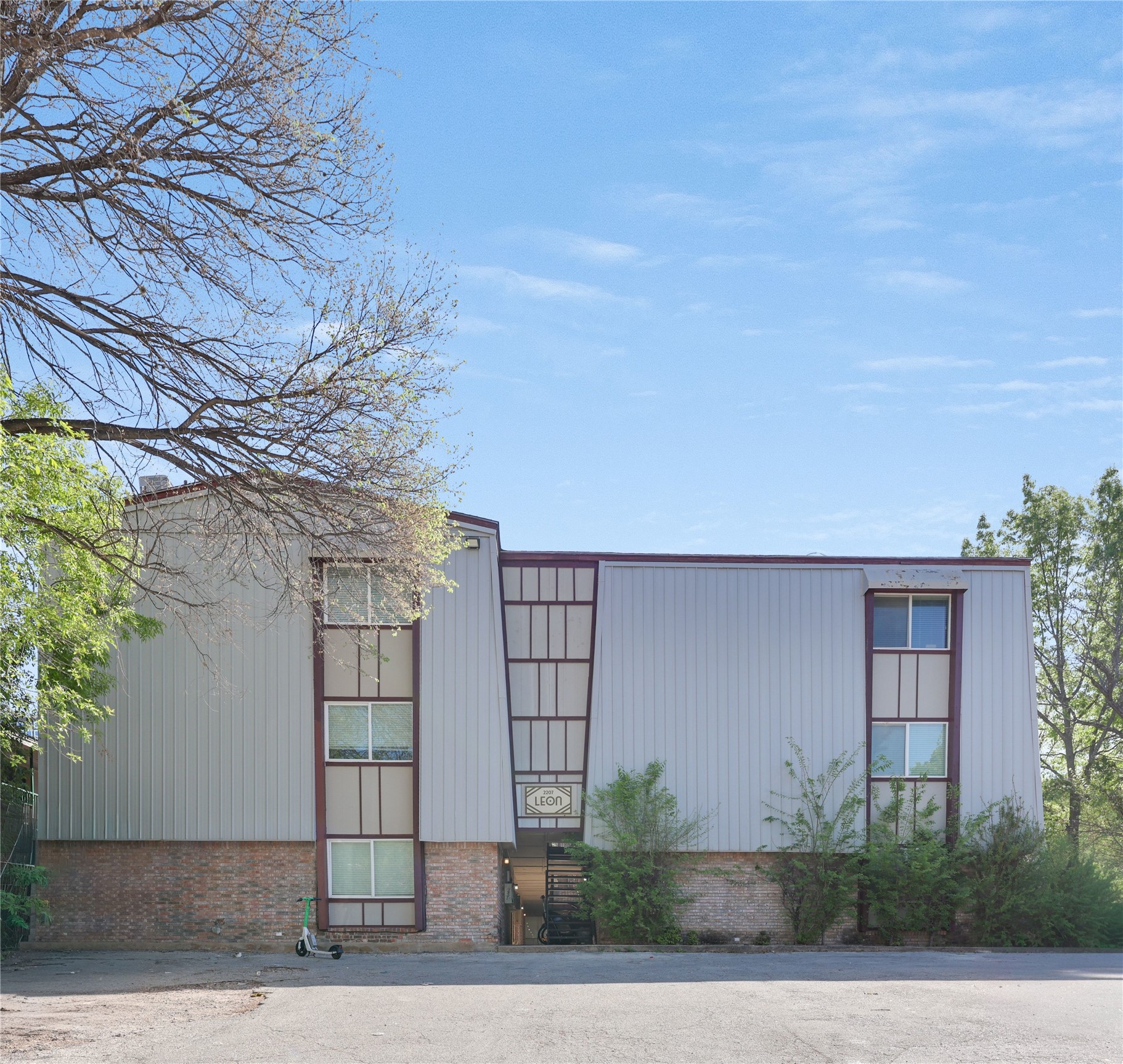 2207 Leon Street, Unit 204 Austin, TX 78705 - Photo 7 of 19 a front view of a house