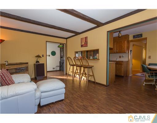 2 Heinrich Road Somerset, NJ 08873 - Photo 7 of 23 Gallery Image 7