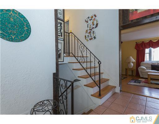 2 Heinrich Road Somerset, NJ 08873 - Photo 8 of 23 Gallery Image 8