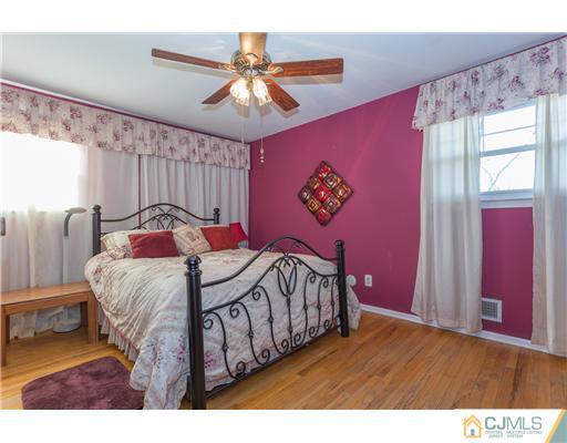 2 Heinrich Road Somerset, NJ 08873 - Photo 9 of 23 Gallery Image 9