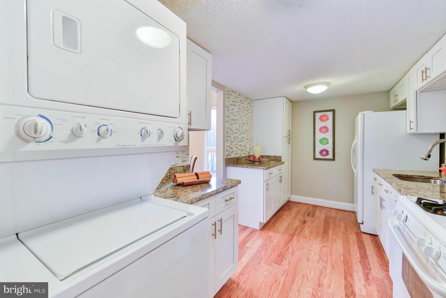11819 Breton Court, Unit 2B Reston, VA 20191 - Photo 10 of 30 Kitchen