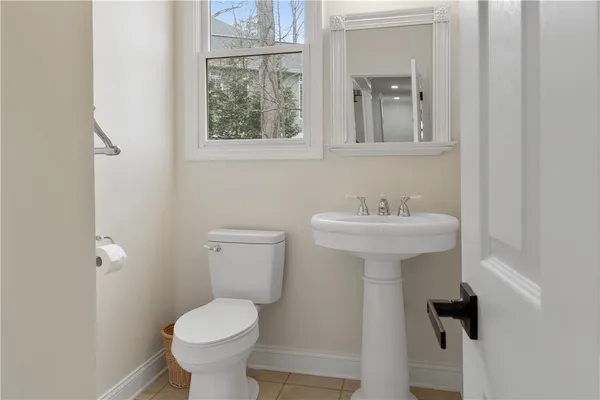 $999,000 | 124 South Shore Drive, Fair Play, SC 29643