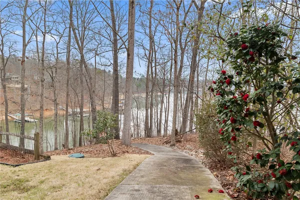 $1,000,100 | 124 South Shore Drive, Fair Play, SC 29643