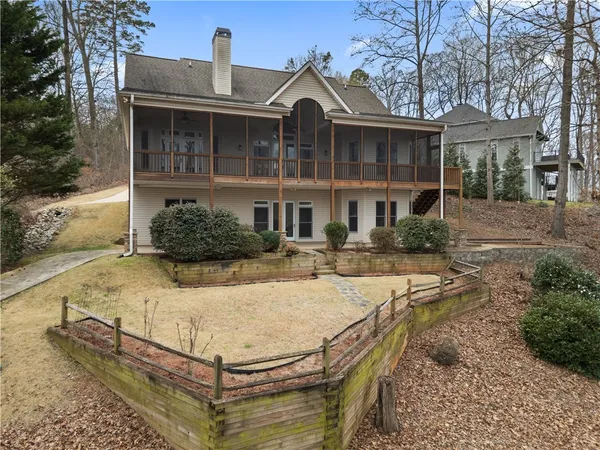 $999,000 | 124 South Shore Drive, Fair Play, SC 29643