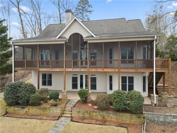 $999,000 | 124 South Shore Drive, Fair Play, SC 29643