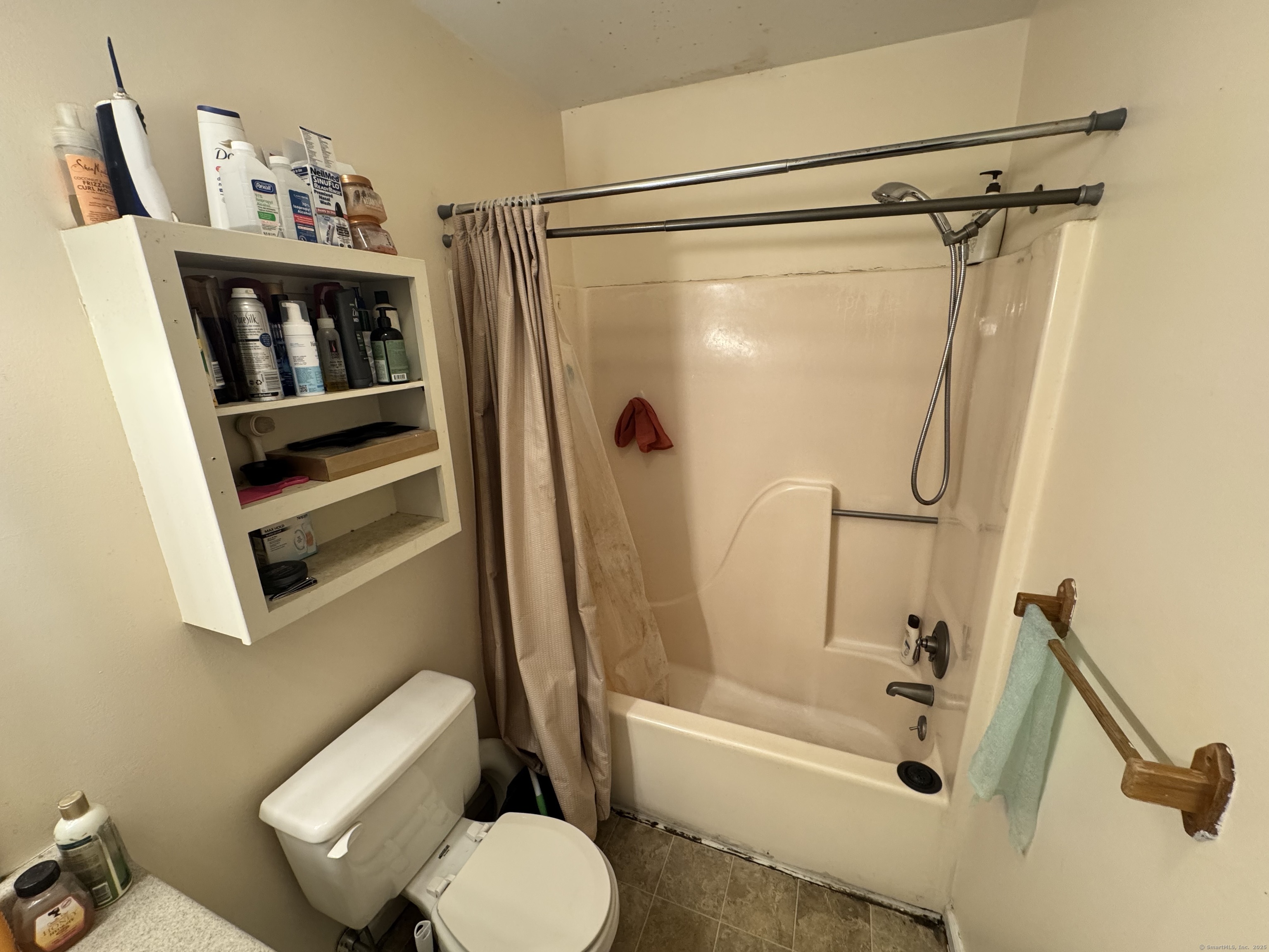 519 Scott Road, Unit 60 Waterbury, CT 06705 - Photo 21 of 31