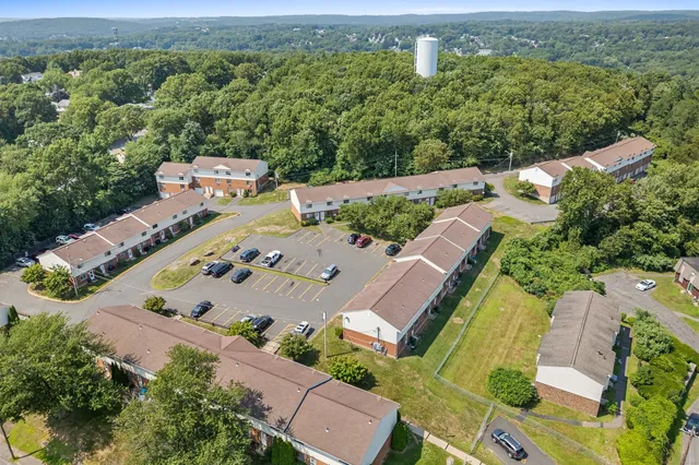 $171,500 | 519 Scott Road, Unit 60, Waterbury, CT 06705