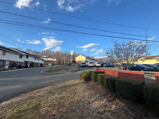 $171,500 | 519 Scott Road, Unit 60, Waterbury, CT 06705