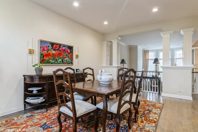 $6,500 | 2016 Valor Court, Unit 1, Glenview, IL 60026