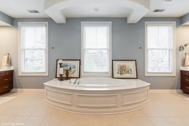 $6,500 | 2016 Valor Court, Unit 1, Glenview, IL 60026