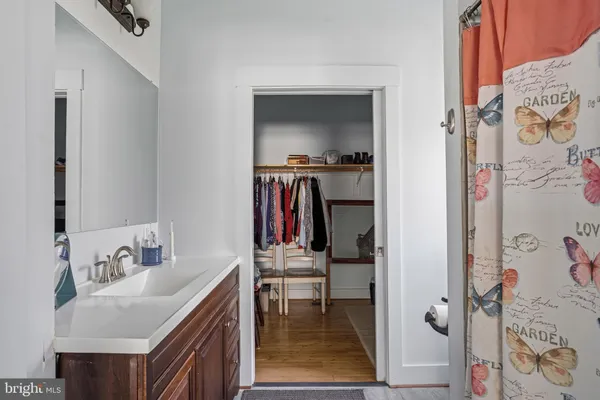 a view of a walk in closet