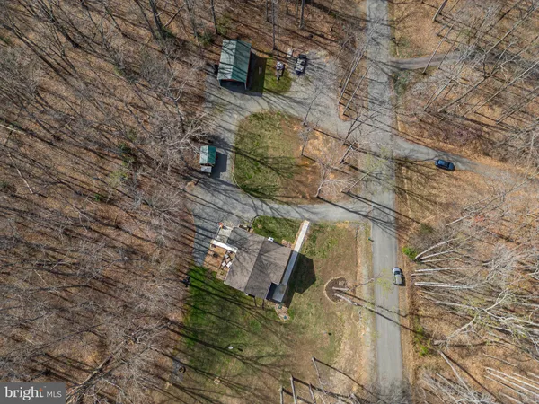 a view of outside area