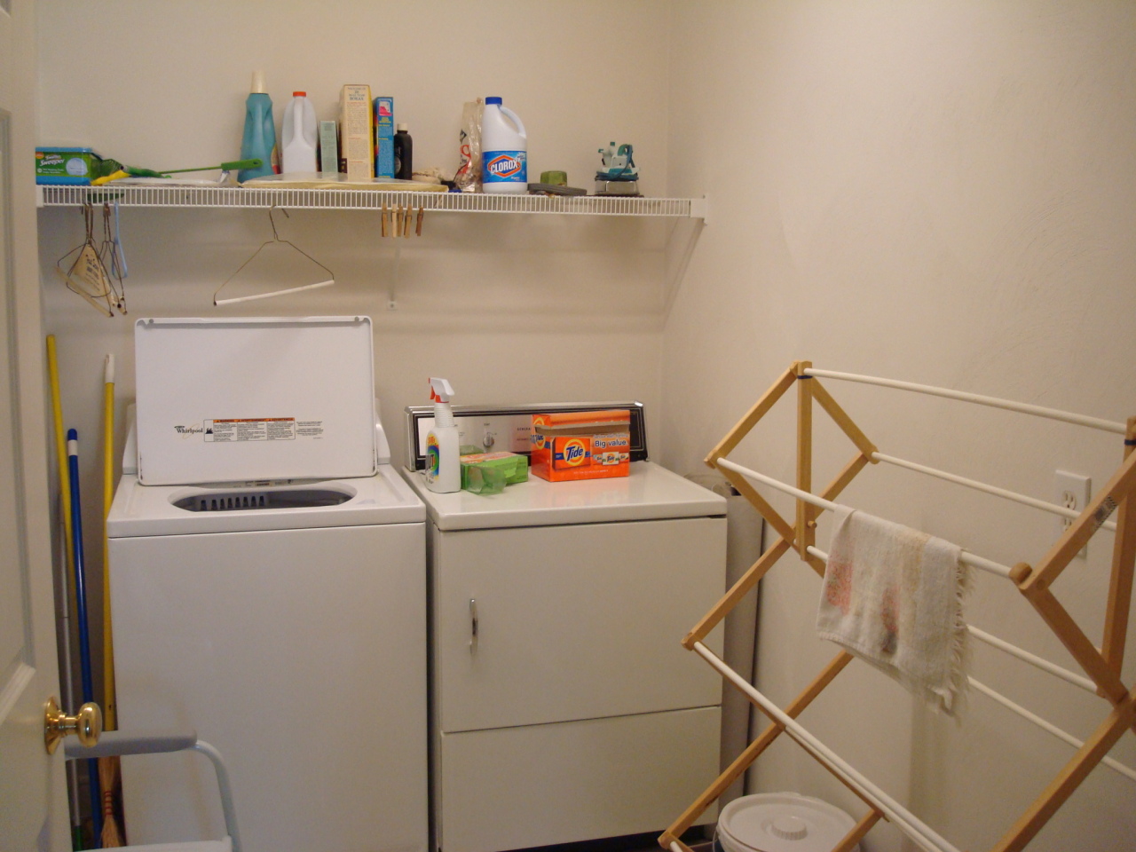 4438 Pheasant Ridge Road, Unit 208 Roanoke, VA 24014 - Photo 16 of 24 a utility room with dryer and washer
