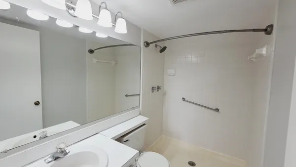 $1,999 | 1109 Green Pine Boulevard, Unit B2, West Palm Beach, FL 33409