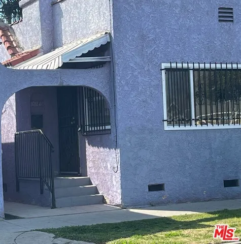 $2,650 | 5865 Denker Avenue, Los Angeles, CA 90047