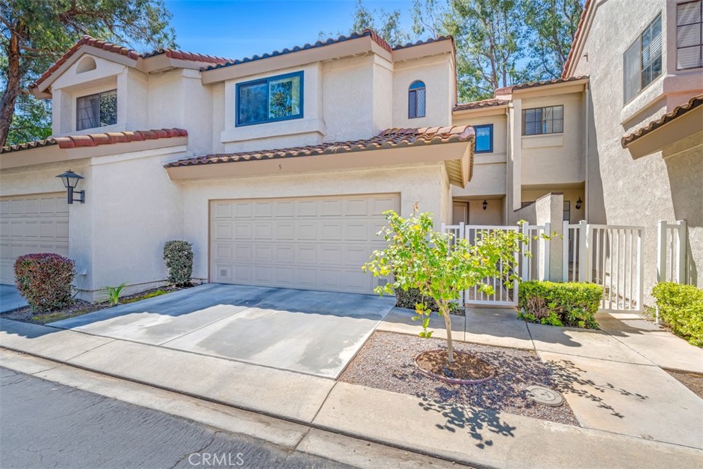 1409 Bodega Way, Unit 5 Diamond Bar, CA 91765 - Photo 2 of 32