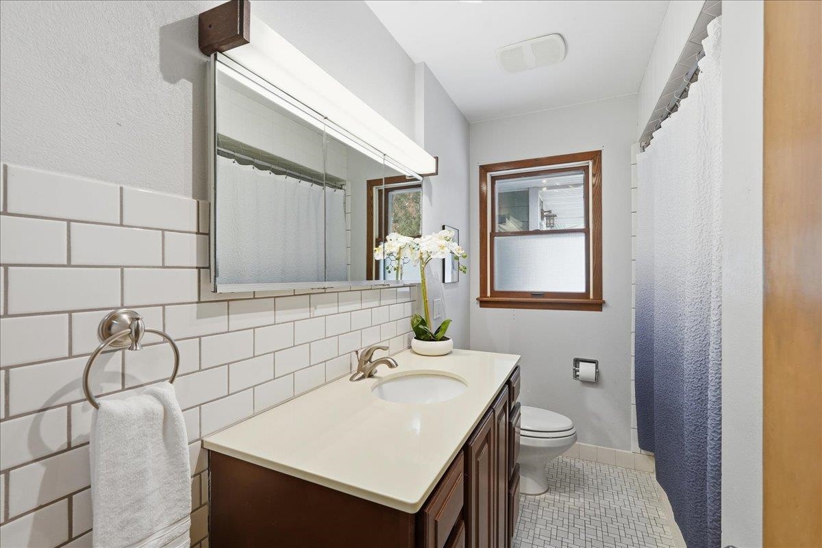 4634 Keating Terrace Madison, WI 53711 - Photo 21 of 41