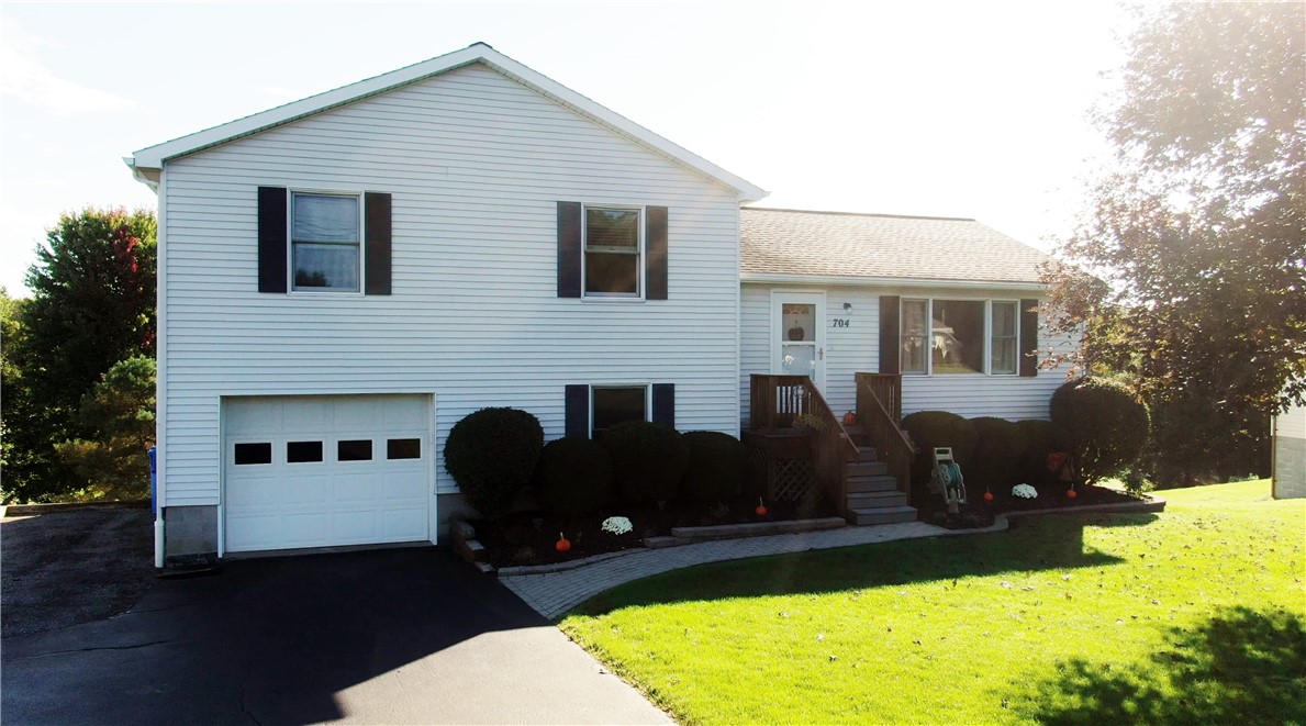 704 Alderman Road Palmyra, NY 14522 - Photo 1 of 1