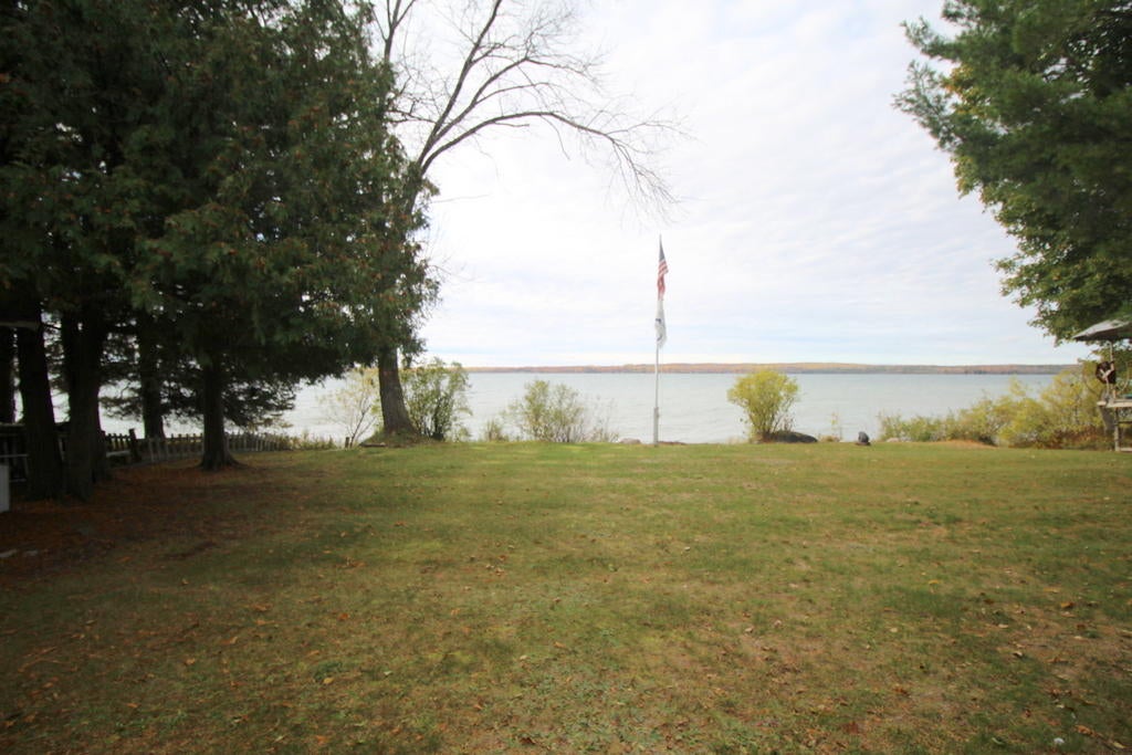 4149 East Burt Lake Road Cheboygan, MI 49721 - Photo 7 of 37 Gallery Image 7