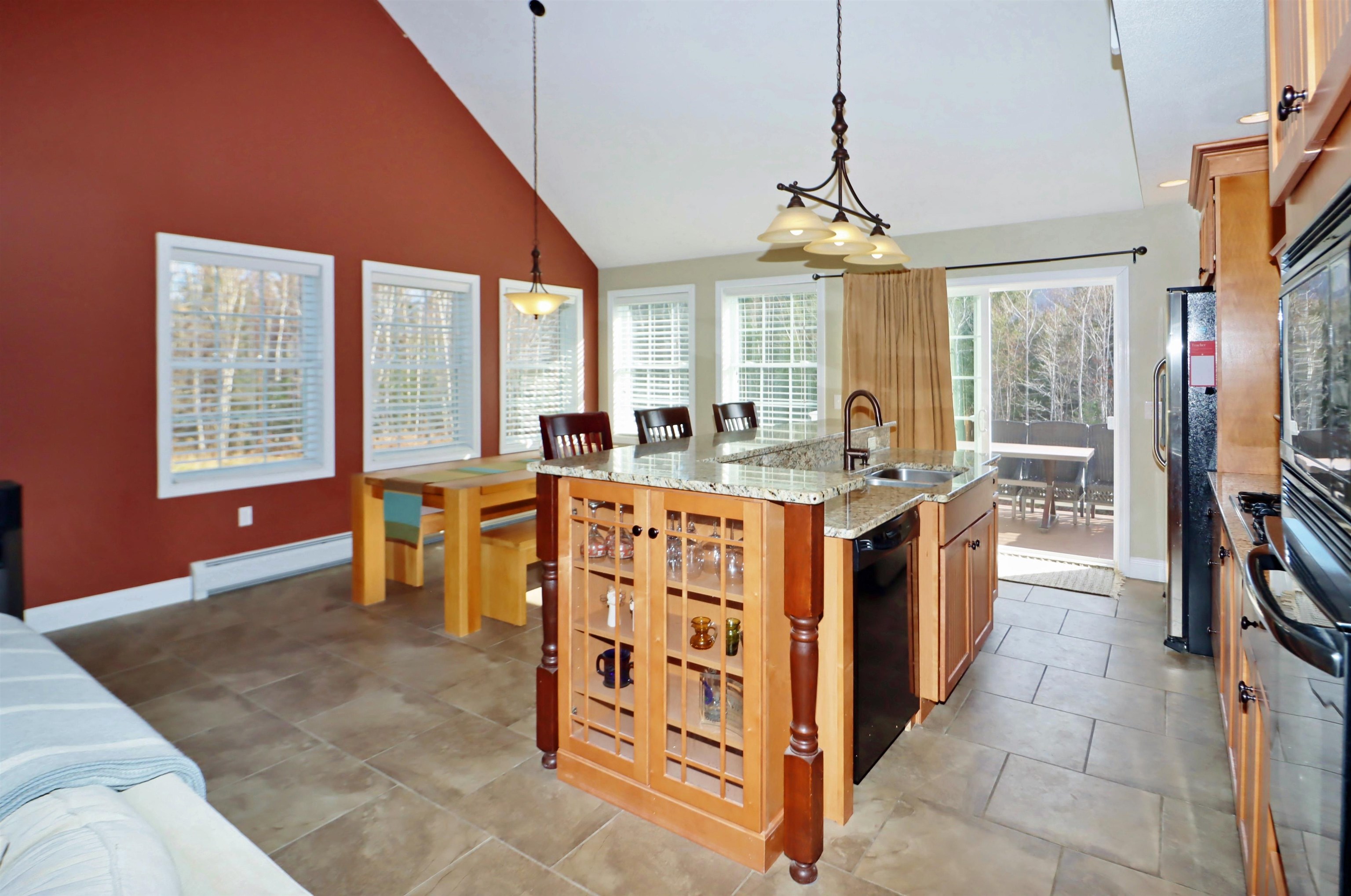 27 Fieldstone Road Gorham, NH 03581 - Photo 4 of 29