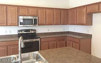 8796 North Norway Spruce Road Tucson, AZ 85743 - Photo 3 of 30 2
