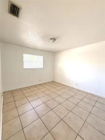$1,750 | 2721 Avenue South, Unit D4, Riviera Beach, FL 33404