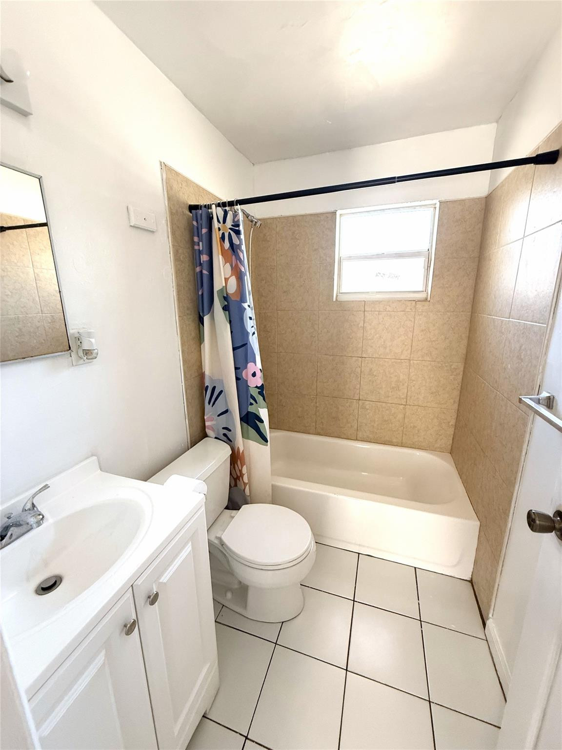 2721 Avenue South, Unit D4 Riviera Beach, FL 33404 - Photo 14 of 19 Photo 14