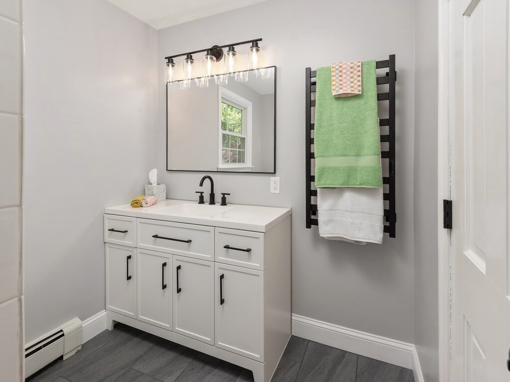9 Lowry Road Framingham, MA 01701 - Photo 17 of 41 Gallery Image 17