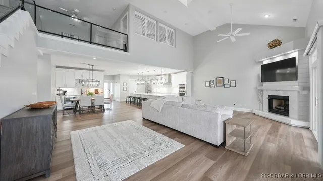 $1,050,000 | 5450 Christopher Drive, Unit 243, Osage Beach, MO 65065