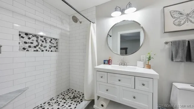 $1,050,000 | 5450 Christopher Drive, Unit 243, Osage Beach, MO 65065