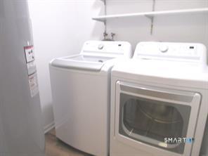 25 Padanaram Road, Unit 76 Danbury, CT 06811 - Photo 10 of 12
