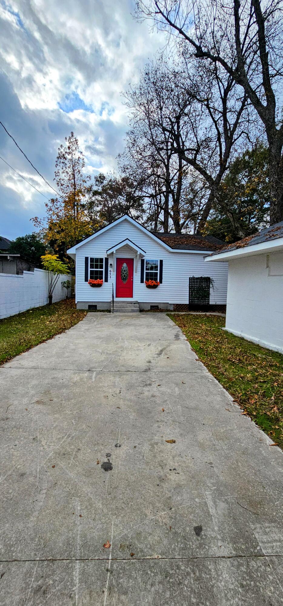 651 Hardware Street Elloree, SC 29047 - Photo 3 of 48