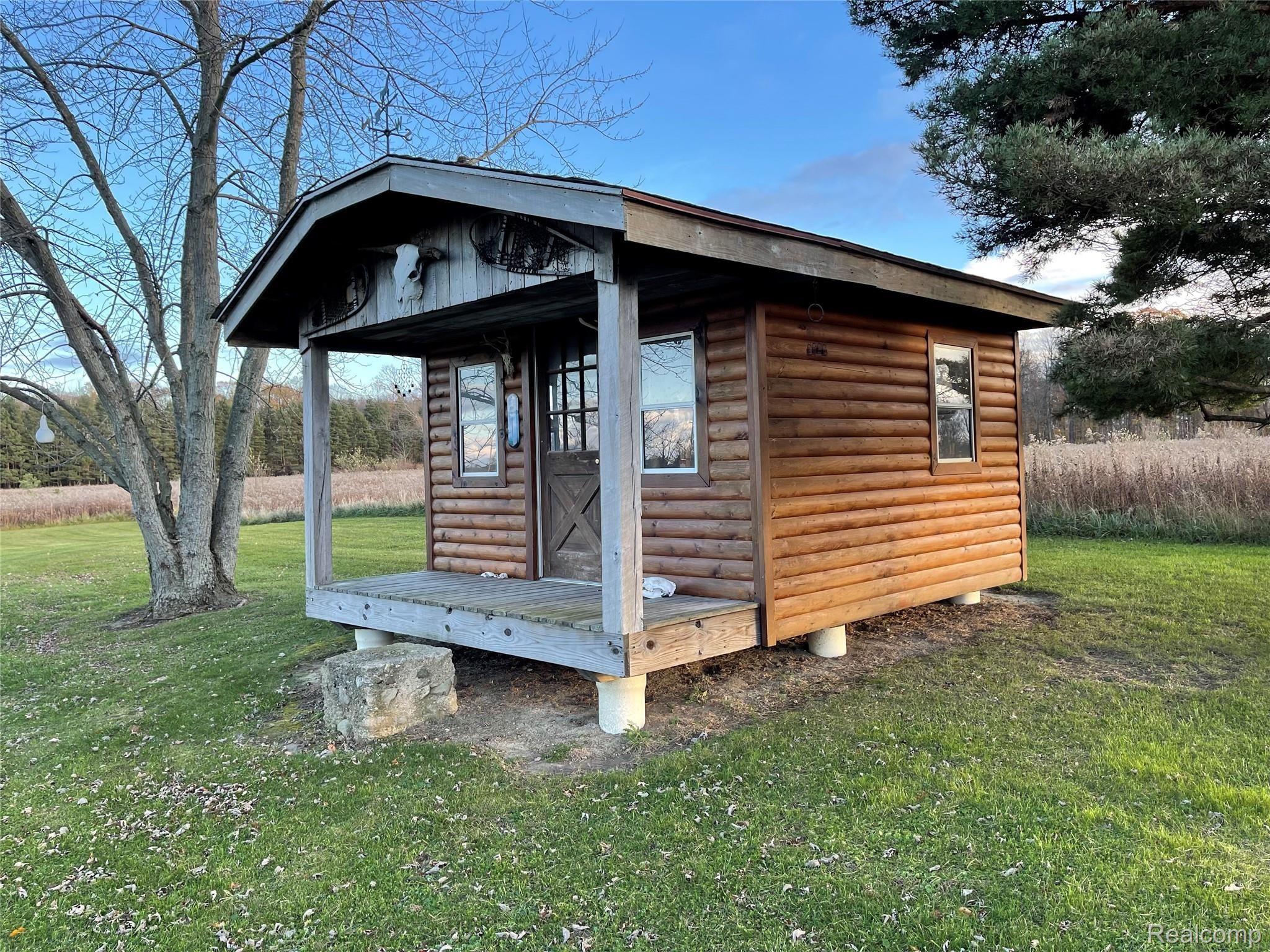 8191 Oatman Road Avoca, MI 48006 - Photo 20 of 55 8191 Oatman Cabin.jpg